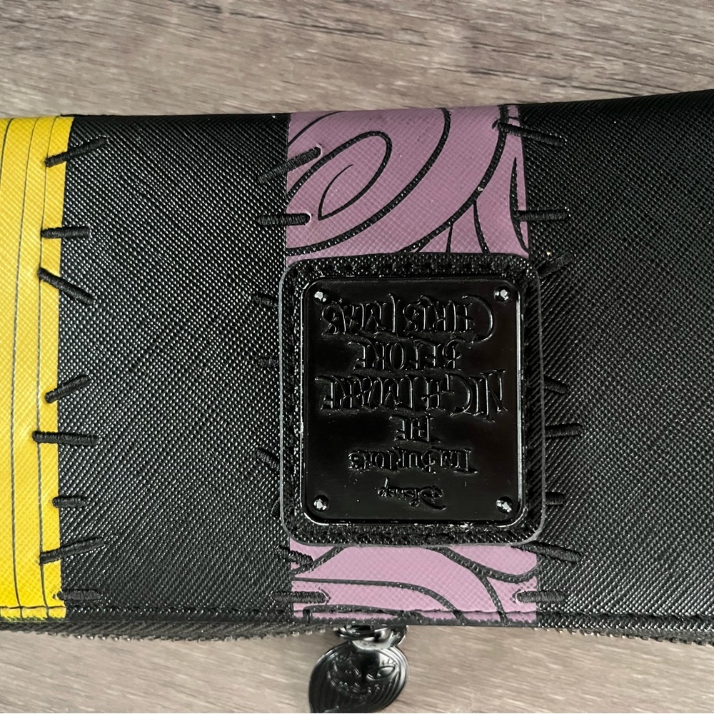 Sally Tim Burtons wallet